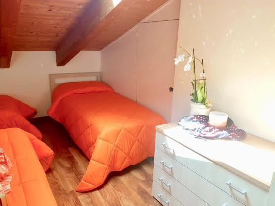 Casa Vacanza Zaira & Claudio Pianello Del Lario Exteriör bild